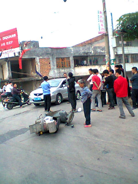照片车祸1.jpg